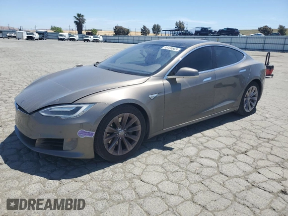 2016 Tesla Model S 90D z VIN 5YJSA1E20GF153799, wystawiony jako Copart lot #56104665 z przebiegiem 115 674 mil mil oraz Szkoda całkowita • Salvage title. Historia ofert i sprzedaży dostępna na DreamBid. Obrazek 1.