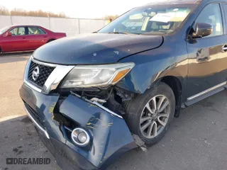 2013 Nissan Pathfinder SL with VIN 5N1AR2MM5DC642152, listed as a IAAI auction lot 41780601 with 153,975 mi miles. Bid and sale history available at carsss.com. Image 6.