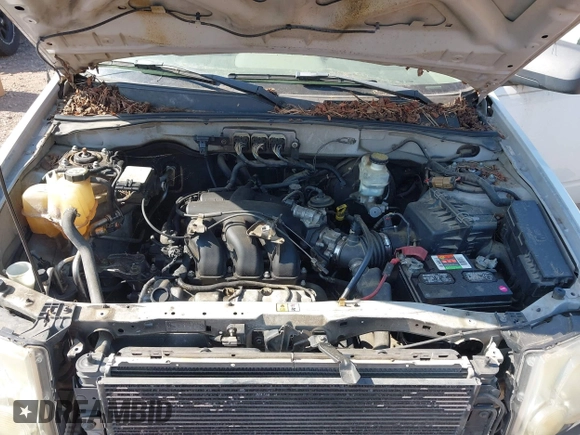 2008 Ford Escape XLT with VIN 1FMCU031X8KA21939, listed as a IAAI auction lot 42669960 with 269,816 mi miles and . Bid and sale history available at DreamBid. Image 10.