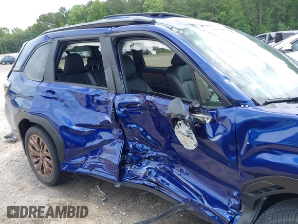 2025 Subaru Forester Special Sports with VIN JF2SLDHC9SH420996, listed as a IAAI auction lot 42470171 with Not provided miles and . Bid and sale history available at DreamBid. Image 6.