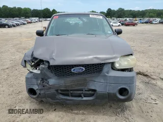 2005 Ford Escape XLS Value with VIN 1FMYU02ZX5KA88548, listed as a Copart auction lot 64025804 with 176,155 mi miles and Salvage Title. Bid and sale history available at carsss.com. Image 5.