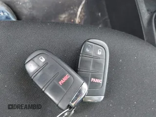 2019 Jeep Renegade Upland z VIN ZACNJBAB4KPJ77465, wystawiony jako IAAI lot #42572228 z przebiegiem 63 453 mil mil oraz . Historia ofert i sprzedaży dostępna na DreamBid. Obrazek 11.