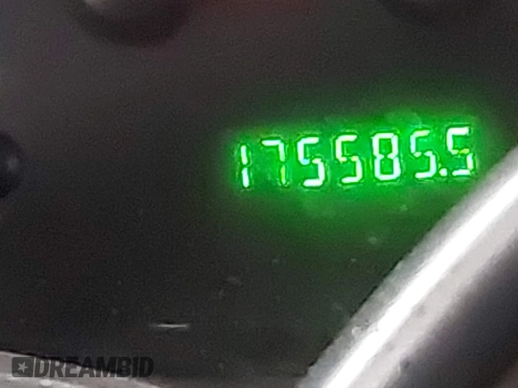 2008 Ford Econoline Passenger XL with VIN 1FBNE31L78DA28548, listed as a IAAI auction lot 41365324 with 175,585 mi miles. Bid and sale history available at carsss.com. Image 16.