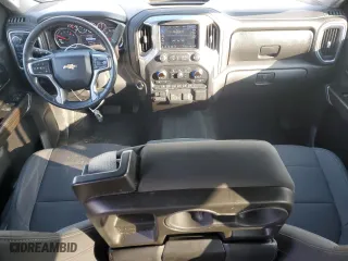 2020 Chevrolet Silverado 1500 LT with VIN 3GCUYDET9LG299685, listed as a Copart auction lot 47659935 with 131,939 mi miles and Salvage Title. Bid and sale history available at carsss.com. Image 8.