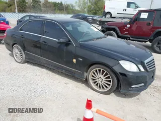 2012 Mercedes-Benz E 350 Luxury z VIN WDDHF8JB3CA616814, wystawiony jako IAAI lot #42052053 z przebiegiem 179 756 mil mil oraz . Historia ofert i sprzedaży dostępna na DreamBid. Obrazek 1.
