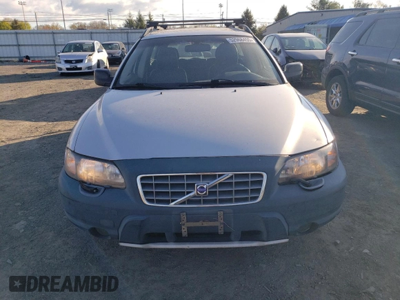 2001 Volvo V70 with VIN YV1SZ58D711042982, listed as a Copart auction lot 52968455 with 251,641 mi miles and Clean Title. Bid and sale history available at carsss.com. Image 5.
