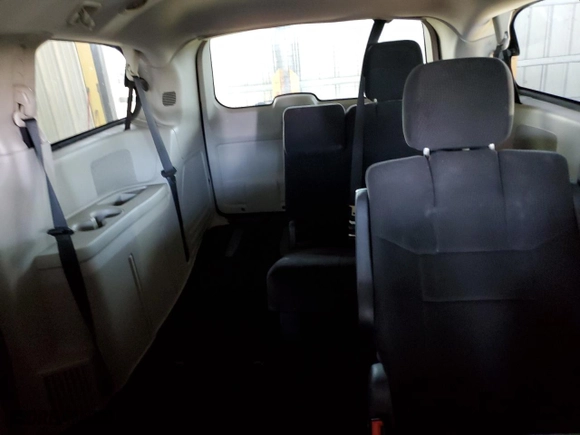 2012 Dodge Grand Caravan SE with VIN 2C4RDGBG8CR268920, listed as a Copart auction lot 81189524 with 144,049 mi miles and Clean Title. Bid and sale history available at carsss.com. Image 10.