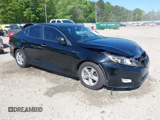 2015 Kia Optima LX z VIN 5XXGM4A70FG406583, wystawiony jako IAAI lot #41993565 z przebiegiem 119 826 mil mil oraz . Historia ofert i sprzedaży dostępna na DreamBid. Obrazek 1.