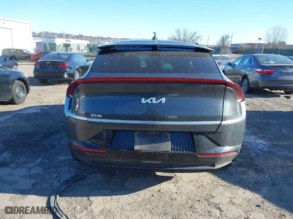 2022 Kia EV6 Wind with VIN KNDC3DLC5N5029103, listed as a IAAI auction lot 41632188 with 29,961 mi miles. Bid and sale history available at carsss.com. Image 15.