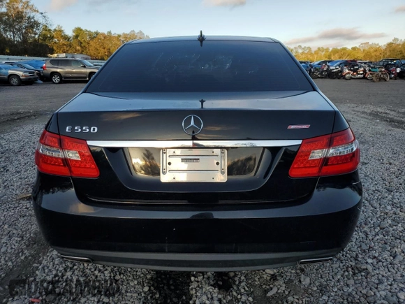 2010 Mercedes-Benz E 550 Luxury with VIN WDDHF7CB1AA212995, listed as a Copart auction lot 78572314 with 171,715 mi miles and Salvage Title. Bid and sale history available at DreamBid. Image 6.