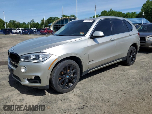 2015 BMW X5 xDrive50i z VIN 5UXKR6C52F0J78895, wystawiony jako Copart lot #57764045 z przebiegiem 128 506 mil mil oraz Czysty tytuł • Clean title. Historia ofert i sprzedaży dostępna na DreamBid. Obrazek 1.