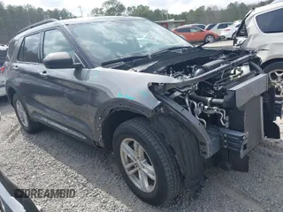 2022 Ford Explorer XLT with VIN 1FMSK8DH9NGA23286, listed as a IAAI auction lot 41769916 with 51,644 mi miles. Bid and sale history available at carsss.com. Image 1.