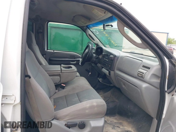 2007 Ford F-250 XL with VIN 1FTSW20P57EB51834, listed as a IAAI auction lot 42058819 with 258,989 mi miles and . Bid and sale history available at DreamBid. Image 5.