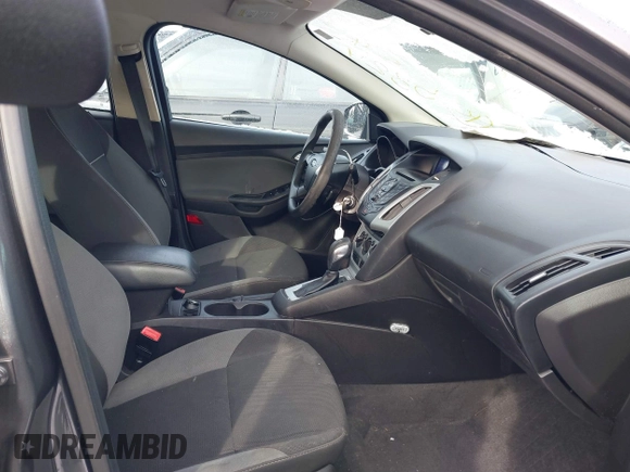 2013 Ford Focus SE with VIN 1FADP3K28DL112777, listed as a IAAI auction lot 41386940 with 107,893 mi miles. Bid and sale history available at carsss.com. Image 5.