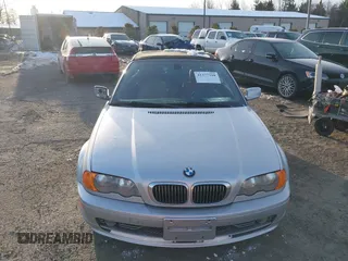 2001 BMW 3 Series 330Ci with VIN WBABS53421JU82591, listed as a IAAI auction lot 41277310 with 99,109 mi miles. Bid and sale history available at carsss.com. Image 12.