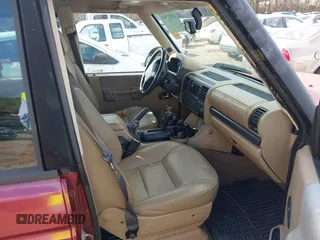2002 Land Rover Discovery with VIN SALTL15462A736467, listed as a IAAI auction lot 41517949 with 180,872 mi miles and . Bid and sale history available at DreamBid. Image 5.