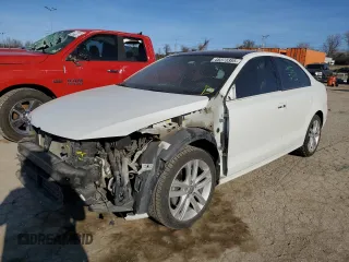2018 Volkswagen Jetta SE Sport with VIN 3VWD17AJ5JM220809, listed as a Copart auction lot 48373385 with 136,540 mi miles and Salvage title. Bid and sale history available at DreamBid. Image 1.