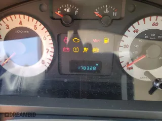 2008 Mazda Tribute ES with VIN 4F2CZ06128KM13900, listed as a Copart auction lot 51960155 with 178,328 mi miles and Salvage Title. Bid and sale history available at carsss.com. Image 9.