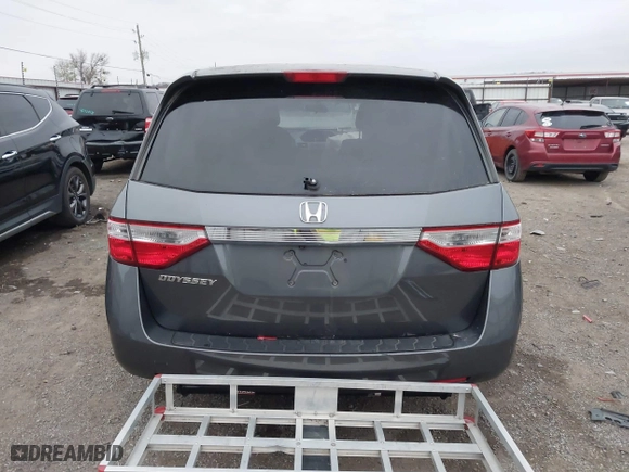 2013 Honda Odyssey LX with VIN 5FNRL5H24DB042230, listed as a IAAI auction lot 40954067 with 212,154 mi miles. Bid and sale history available at carsss.com. Image 17.