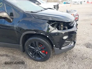 2018 Chevrolet Trax LT with VIN 3GNCJPSB0JL378879, listed as a IAAI auction lot 41887340 with 112,314 mi miles and . Bid and sale history available at carsss.com. Image 17.