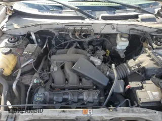 2006 Mercury Mariner Luxury with VIN 4M2CU571X6KJ18979, listed as a Copart auction lot 51033545 with 210,581 mi miles and Salvage title. Bid and sale history available at DreamBid. Image 12.
