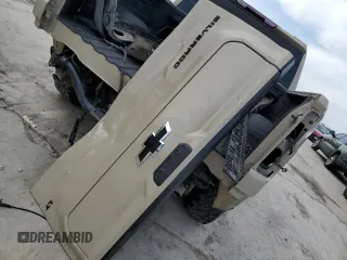 2023 Chevrolet Silverado 1500 LT Trail Boss with VIN 3GCUDFE88PG115832, listed as a Copart auction lot 48761895 with 57,479 mi miles and Salvage Title. Bid and sale history available at DreamBid. Image 12.