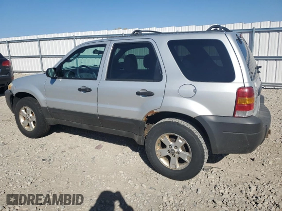 2005 Ford Escape XLT with VIN 1FMYU03135DA16393, listed as a Copart auction lot 74257404 with 144,665 mi miles and Clean Title. Bid and sale history available at carsss.com. Image 2.