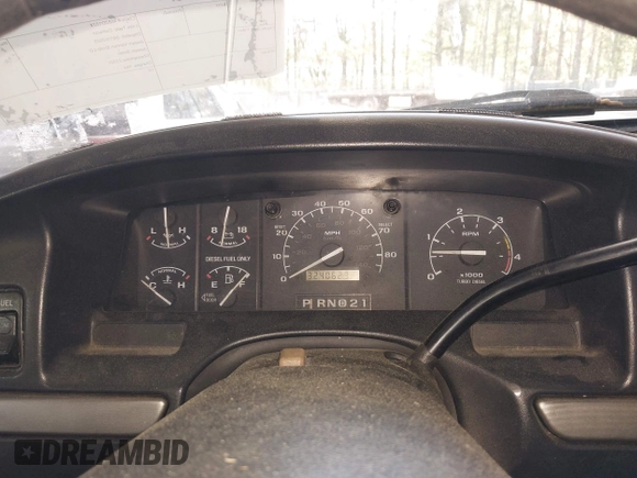 1997 Ford F-250 HD with VIN 1FTHX26F1VEB16291, listed as a IAAI auction lot 42046269 with 324,062 mi miles. Bid and sale history available at carsss.com. Image 15.