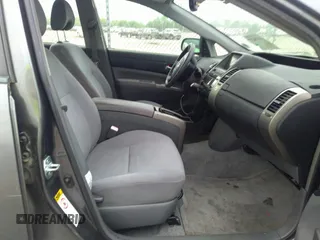 2009 Toyota Prius with VIN JTDKB20U193469126, listed as a IAAI auction lot 41936477 with 116,717 mi miles. Bid and sale history available at carsss.com. Image 5.