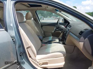 2008 Mercury Milan with VIN 3MEHM07Z88R668733, listed as a IAAI auction lot 42713309 with 124,110 mi miles and . Bid and sale history available at DreamBid. Image 5.
