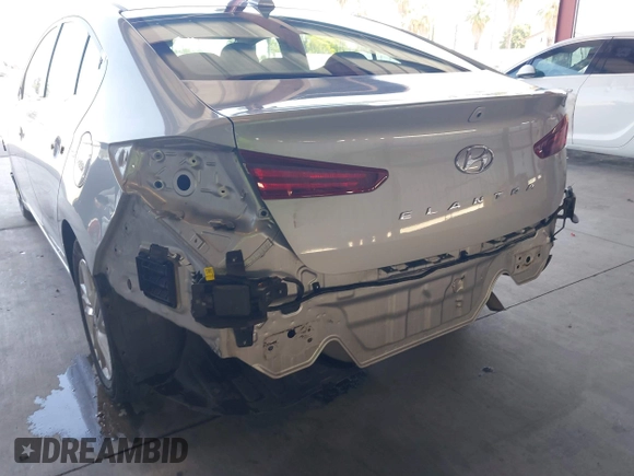 2020 Hyundai Elantra Value Edition z VIN KMHD84LF1LU080709, wystawiony jako IAAI lot #42444385 z przebiegiem 48 331 mil mil oraz . Historia ofert i sprzedaży dostępna na DreamBid. Obrazek 6.