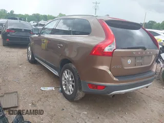 2010 Volvo XC60 3.0T z VIN YV4992DZ1A2020844, wystawiony jako IAAI lot #42221723 z przebiegiem 247 027 mil mil oraz . Historia ofert i sprzedaży dostępna na DreamBid. Obrazek 3.