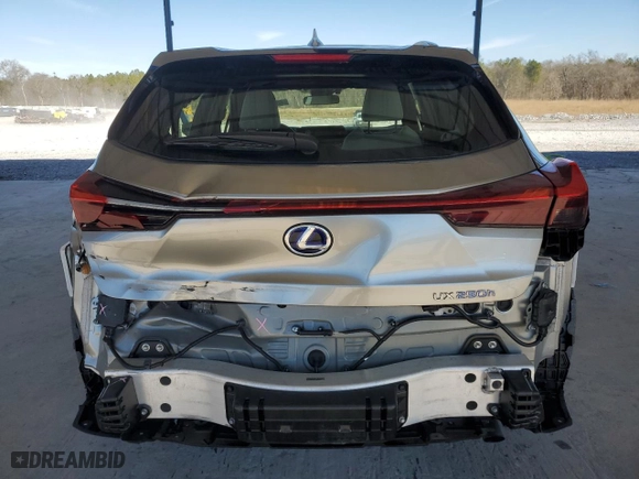 2020 Lexus UX with VIN JTHX9JBH9L2036788, listed as a Copart auction lot 46935395 with 8,122 mi miles and Salvage Title. Bid and sale history available at carsss.com. Image 6.