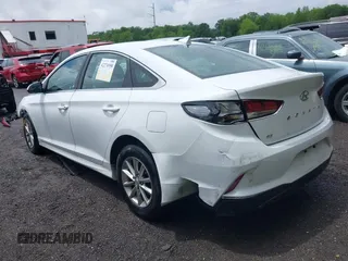2018 Hyundai Sonata SE z VIN 5NPE24AF7JH644044, wystawiony jako IAAI lot #42274958 z przebiegiem Nie podano mil oraz . Historia ofert i sprzedaży dostępna na DreamBid. Obrazek 3.