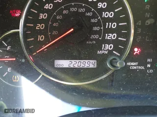 2006 Lexus GX 470 with VIN JTJBT20X060118385, listed as a IAAI auction lot 40566402 with 220,994 mi miles. Bid and sale history available at carsss.com. Image 16.