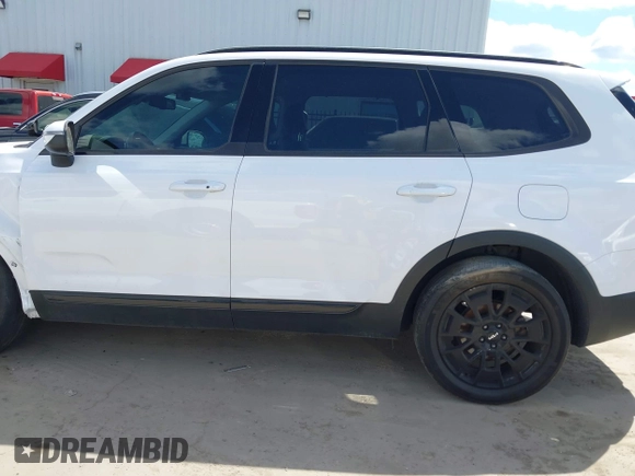 2022 Kia Telluride EX z VIN 5XYP3DHC0NG267782, wystawiony jako IAAI lot #42230498 z przebiegiem 61 246 mil mil oraz . Historia ofert i sprzedaży dostępna na DreamBid. Obrazek 15.