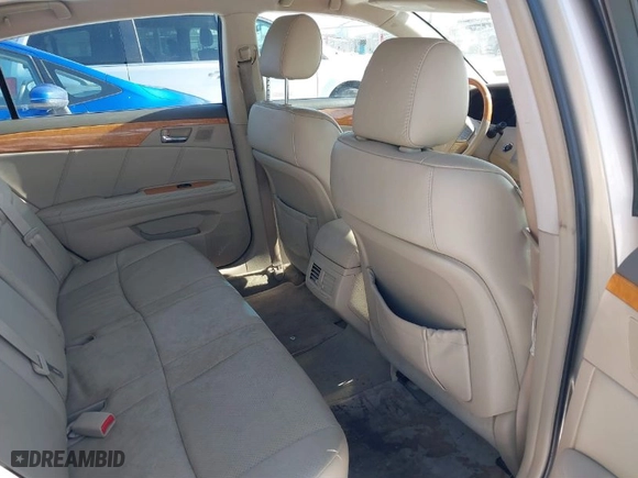 2005 Toyota Avalon XL with VIN 4T1BK36B85U051299, listed as a IAAI auction lot 41604604 with 150,325 mi miles. Bid and sale history available at carsss.com. Image 8.