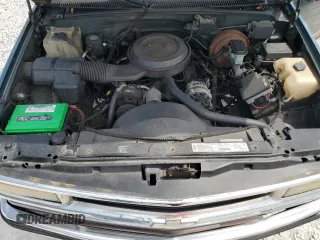 1995 Chevrolet Tahoe z VIN 1GNEC13K1SJ439759, wystawiony jako Copart lot #57784845 z przebiegiem 190 566 mil mil oraz Czysty tytuł • Clean title. Historia ofert i sprzedaży dostępna na DreamBid. Obrazek 11.