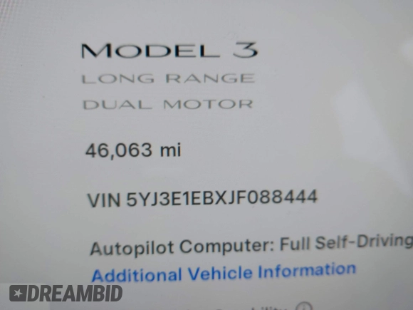 2018 Tesla Model 3 Long Range Battery z VIN 5YJ3E1EBXJF088444, wystawiony jako IAAI lot #42072860 z przebiegiem 46 063 mil mil oraz . Historia ofert i sprzedaży dostępna na DreamBid. Obrazek 7.