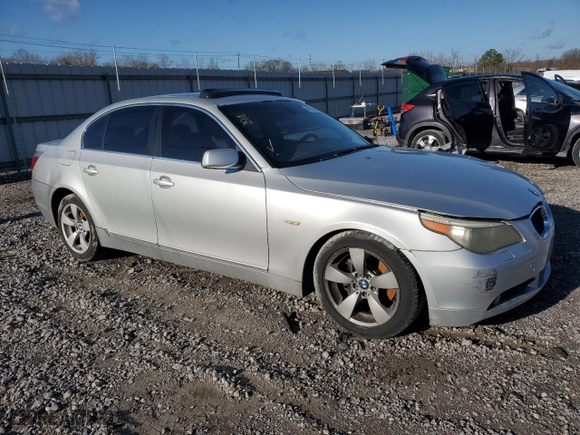 2005 BMW 5 Series 530i with VIN WBANA73585B816112, listed as a Copart auction lot 86189394 with 221,964 mi miles and Salvage Title. Bid and sale history available at carsss.com. Image 4.