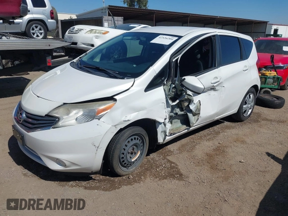 2015 Nissan Note S z VIN 3N1CE2CP8FL366337, wystawiony jako IAAI lot #42526204 z przebiegiem 146 537 mil mil oraz . Historia ofert i sprzedaży dostępna na DreamBid. Obrazek 2.