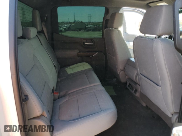 2019 GMC Sierra 1500 SLE z VIN 3GTU9BEDXKG241304, wystawiony jako Copart lot #58845365 z przebiegiem 98 773 mil mil oraz Szkoda całkowita • Salvage title. Historia ofert i sprzedaży dostępna na DreamBid. Obrazek 10.