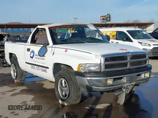 2001 Dodge 1500 z VIN 1B7HC16Y71S176840, wystawiony jako IAAI lot #41825038 z przebiegiem 136 410 mil mil oraz . Historia ofert i sprzedaży dostępna na DreamBid. Obrazek 6.