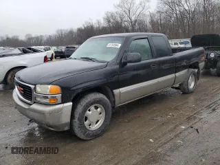 2000 GMC New Sierra 1500 SLE with VIN 2GTEK19T1Y1202364, listed as a Copart auction lot 81794984 with 160,952 mi miles and Clean Title. Bid and sale history available at carsss.com. Image 1.