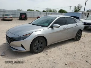 2023 Hyundai Elantra SEL z VIN 5NPLM4AG6PH092426, wystawiony jako Copart lot #53696925 z przebiegiem 27 523 mil mil oraz Szkoda całkowita • Salvage title. Historia ofert i sprzedaży dostępna na DreamBid. Obrazek 1.