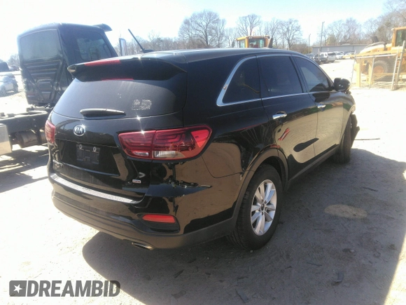 2019 Kia Sorento LX with VIN 5XYPG4A33KG538926, listed as a IAAI auction lot 41800638 with 72,175 mi miles. Bid and sale history available at carsss.com. Image 4.