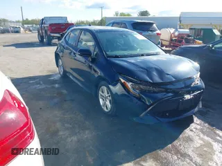 2019 Toyota Corolla Hatchback SE with VIN JTNK4RBE1K3024766, listed as a IAAI auction lot 42037121 with 121,595 mi miles. Bid and sale history available at carsss.com. Image 1.
