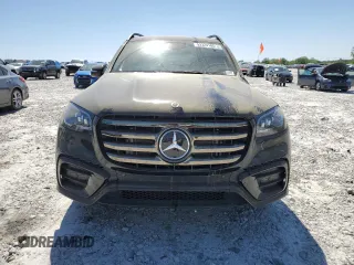 2025 Mercedes-Benz GLS 450 z VIN 4JGFF5KE7SB300992, wystawiony jako Copart lot #53324105 z przebiegiem 13 mil mil oraz Szkody całkowita. Historia ofert i sprzedaży dostępna na DreamBid. Obrazek 5.
