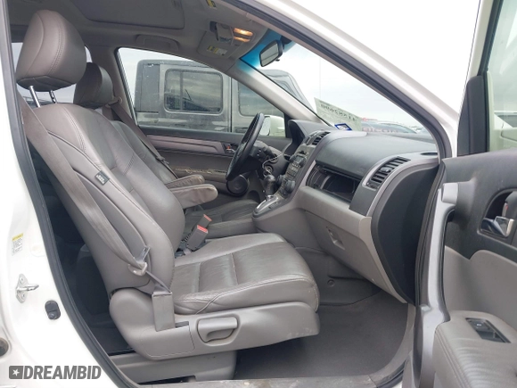 2009 Honda CR-V EX-L with VIN JHLRE38769C007979, listed as a IAAI auction lot 41582690 with 193,292 mi miles. Bid and sale history available at carsss.com. Image 5.