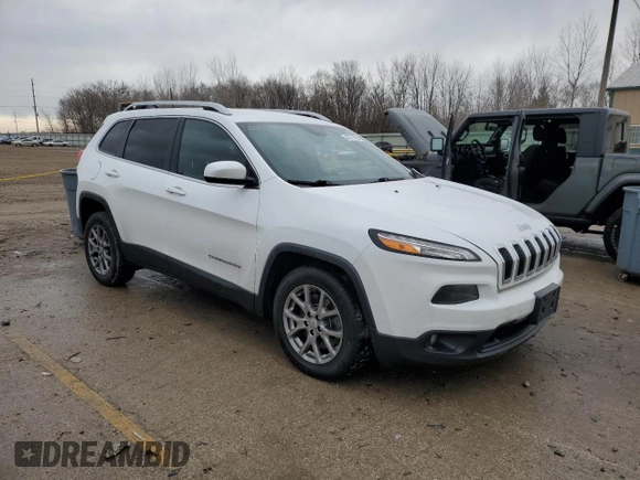 2018 Jeep Cherokee Latitude Plus with VIN 1C4PJLLB2JD622877, listed as a Copart auction lot 46773725 with 83,857 mi miles and Salvage Title. Bid and sale history available at carsss.com. Image 4.